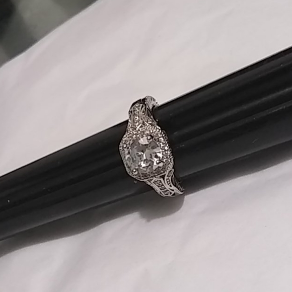 Size 6 cubic zirconia antique  style ring - Picture 2 of 4